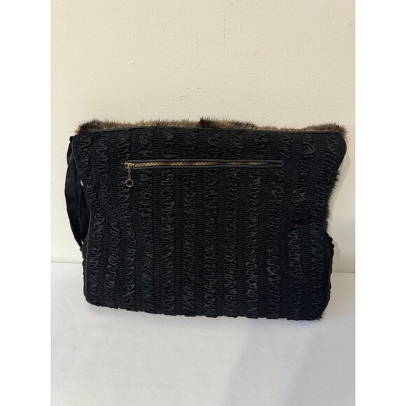 VINTAGE DEEP BROWN SABLE/MINK SILK RUCHED HANDMUFF WITH ZIPPER COMPARTMENT - Picture 2 of 6